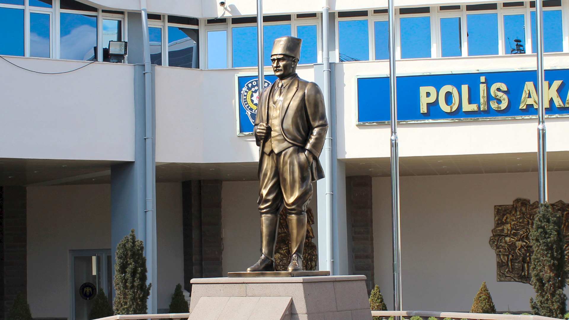 Kalpaklı Atatürk Heykeli 290 cm