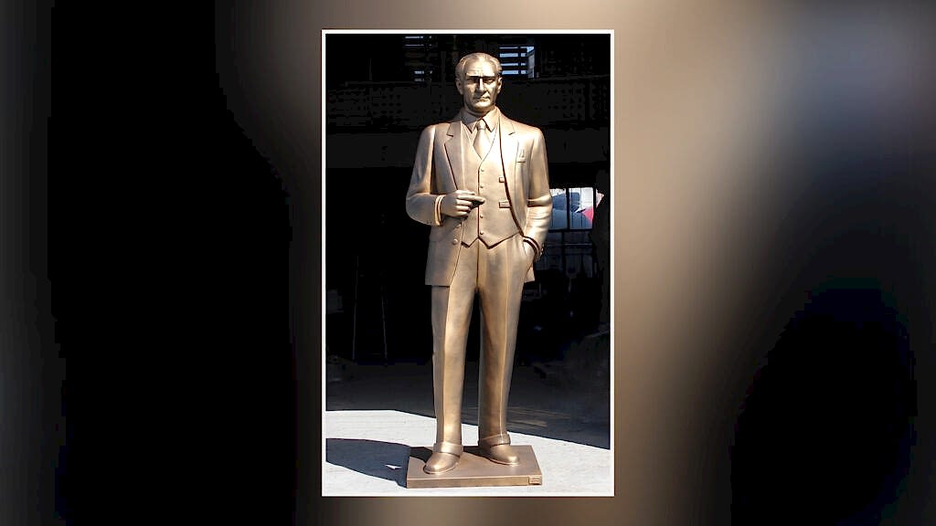 Sivil Atatürk Heykeli - 220 cm