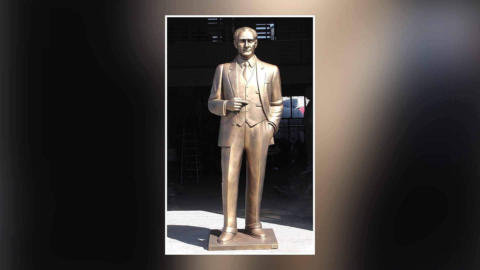Sivil Atatürk Heykeli - 220 cm